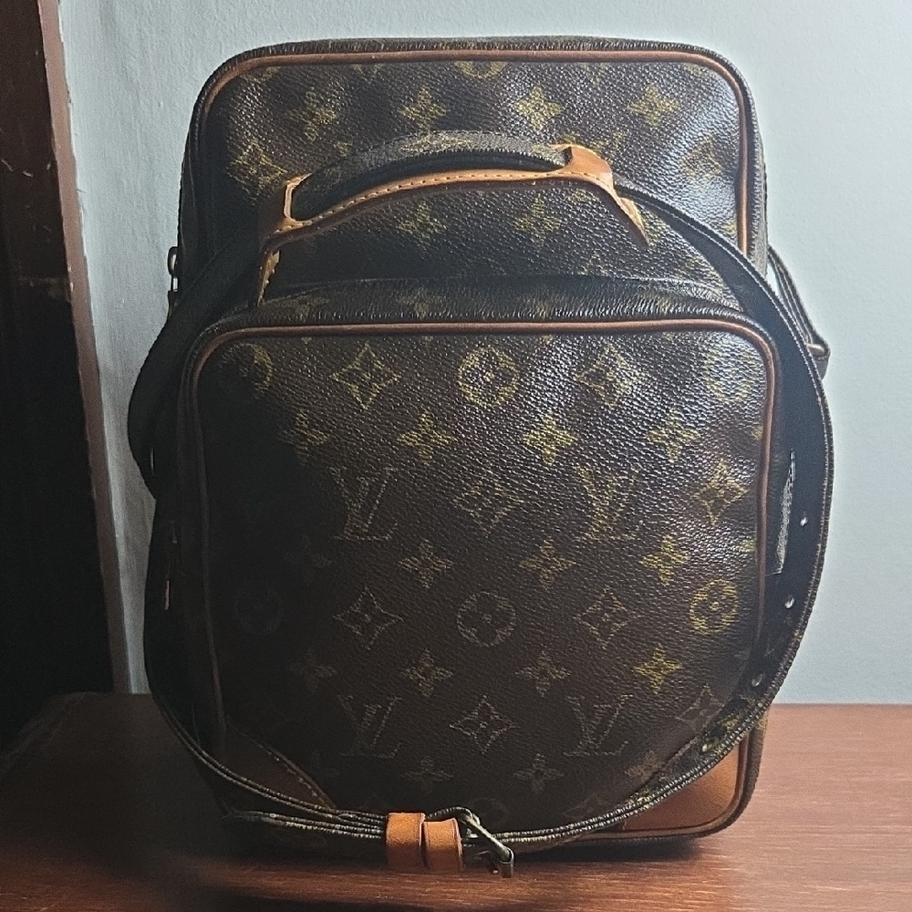 Vintage Louis Vuitton Amazone Large Crossbody Authentic